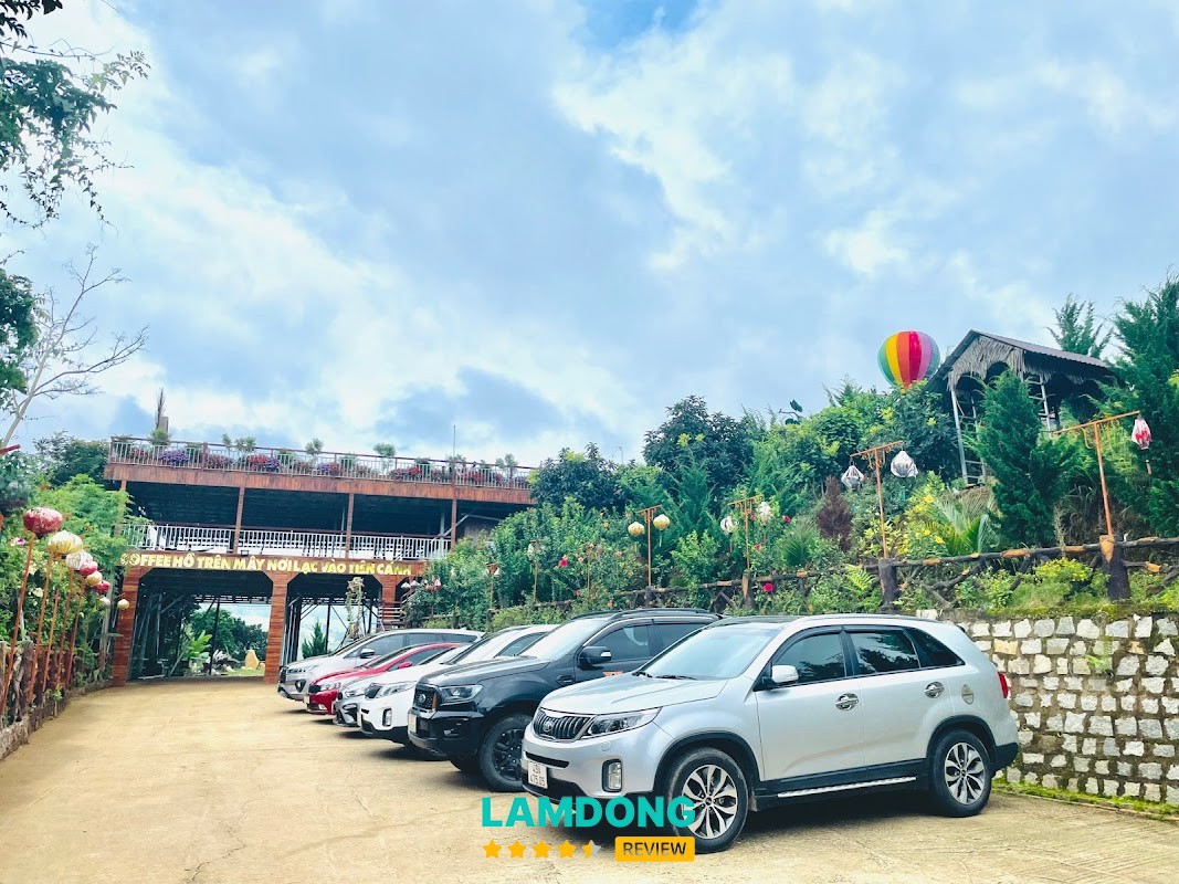 Thuê Xe 7 Chỗ Đà Lạt Holiday – dịch vụ xe du lịch