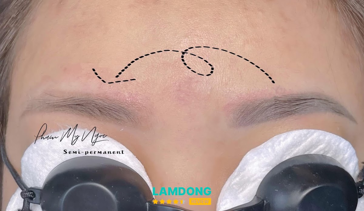 Phạm Mỹ Ngọc Đà Lạt – làm chân mày