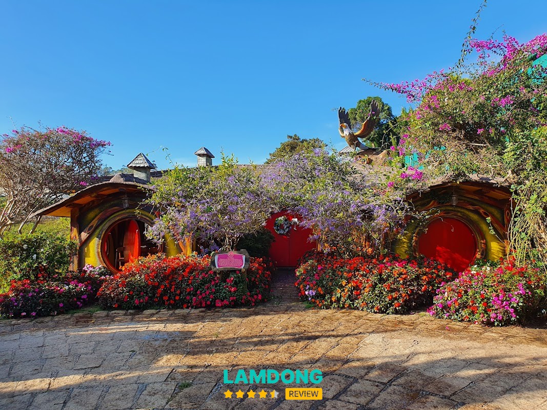 Làng Cổ Tích – Vạn Thành Đà Lạt