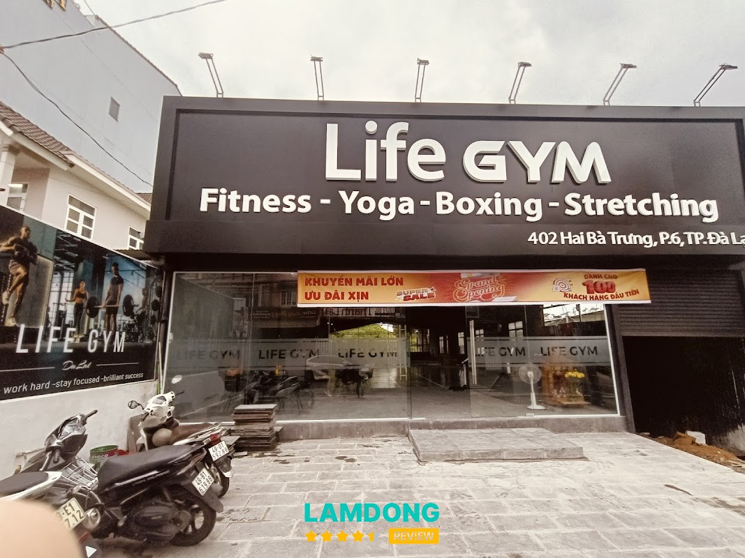 Life GYM – khu máy tập
