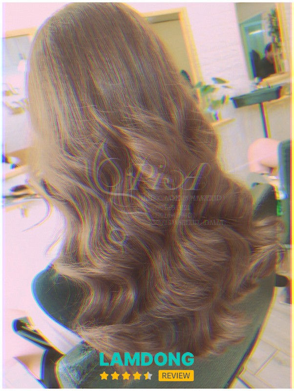 Hạt Dẻ Hair Studio Đà Lạt – uốn hippie và make up