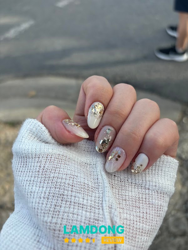 DEB nailroom – design móng theo mẫu