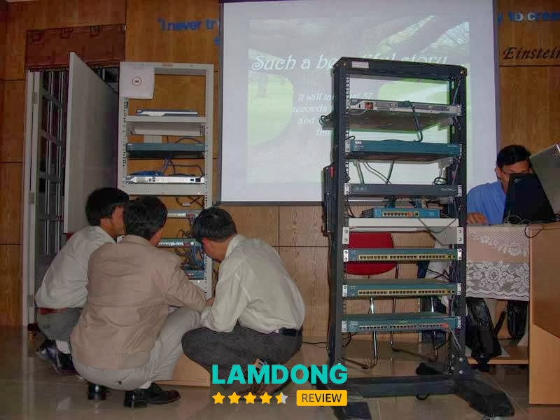 Trung Tâm Tin Học Và Anh Ngữ An Tiến - AMA – lớp học