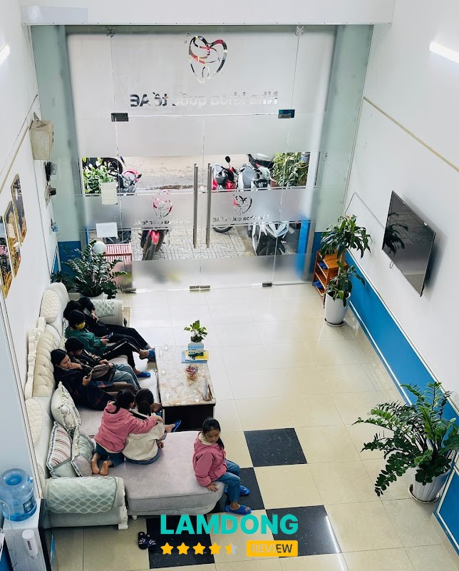 NHA KHOA QUỐC TẾ AE ĐỨC TRỌNG – không gian sạch sẽ