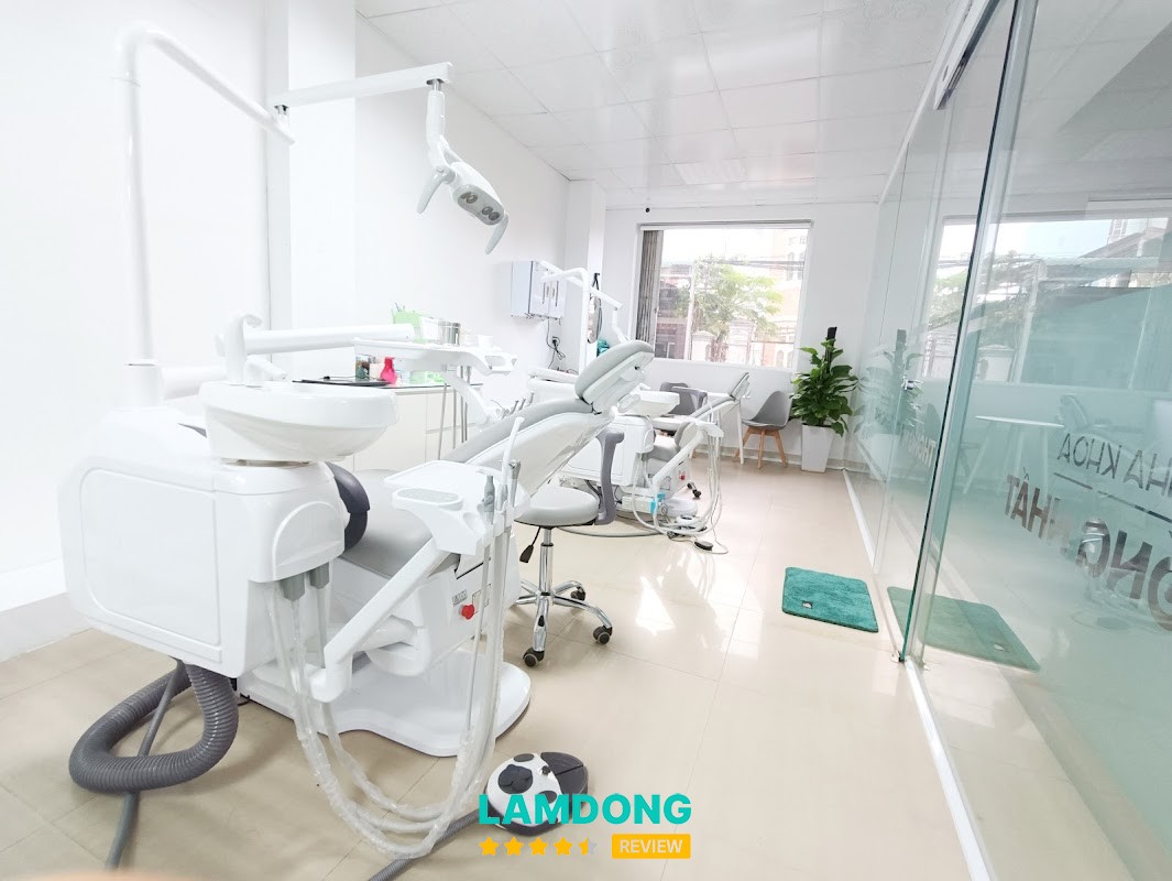 Nha Khoa Thống Nhất Đức Trọng – phòng khám
