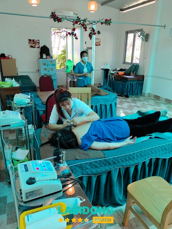 Phòng Khám Đông Y & Vật Lý Trị Liệu Đức An – không gian điều trị