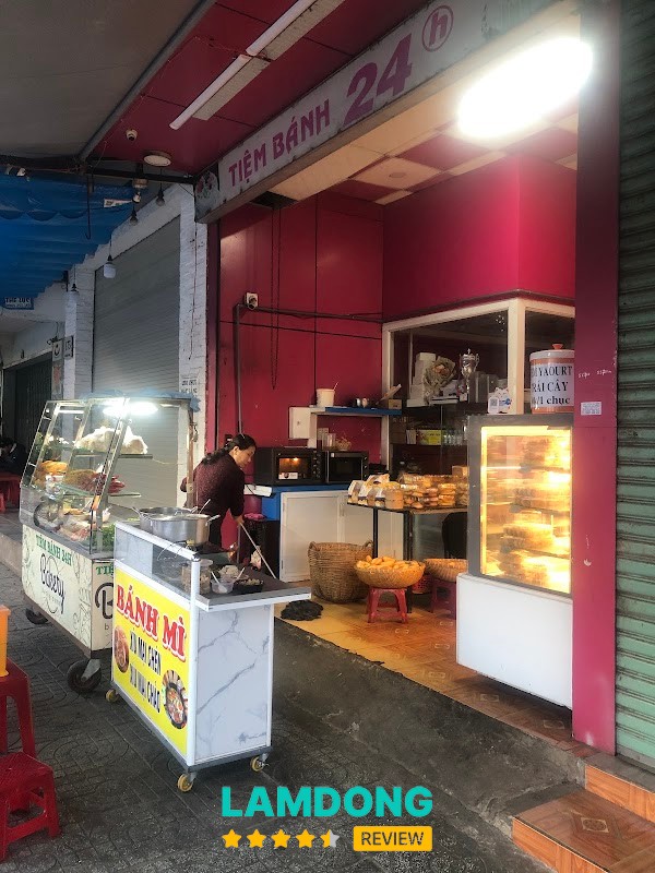 Tiệm Bánh 24H – tiệm bánh lâu đời ở Đức Trọng