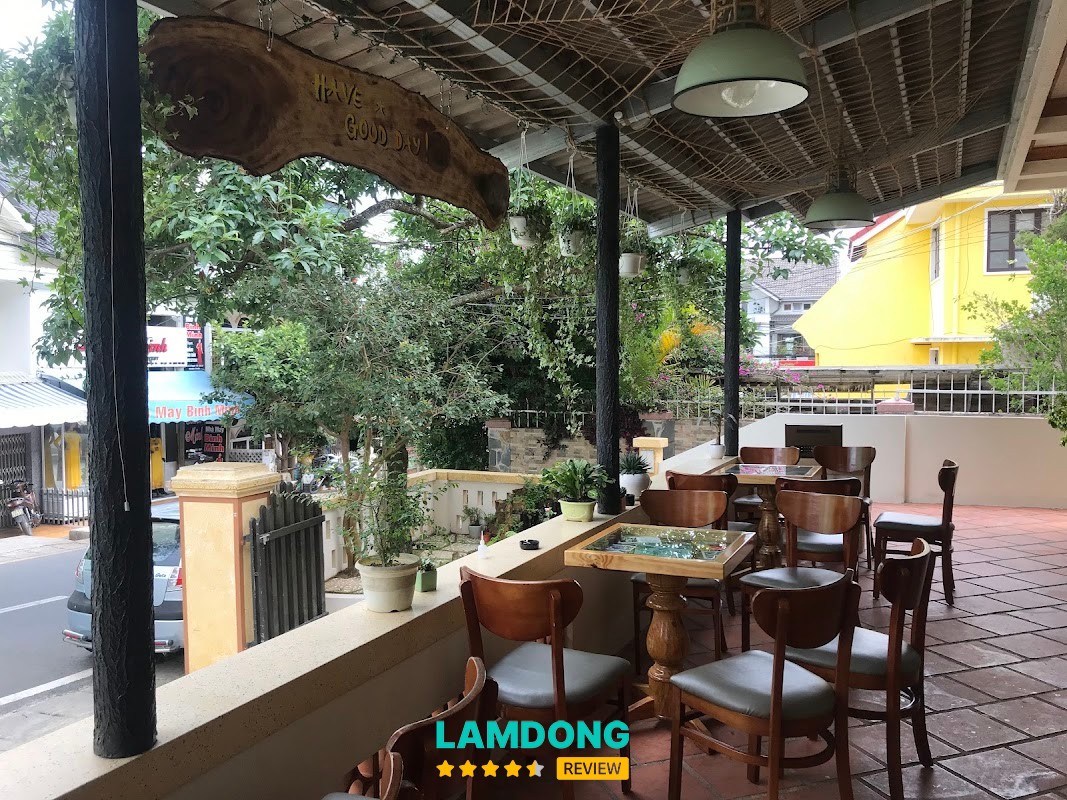 Bánh Tráng nướng Dì Đinh – Hoàng Diệu, Đà Lạt