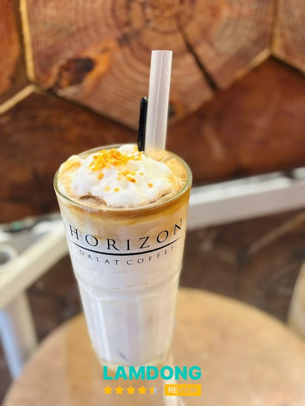 Horizon Coffee Da Lat – view đồi núi