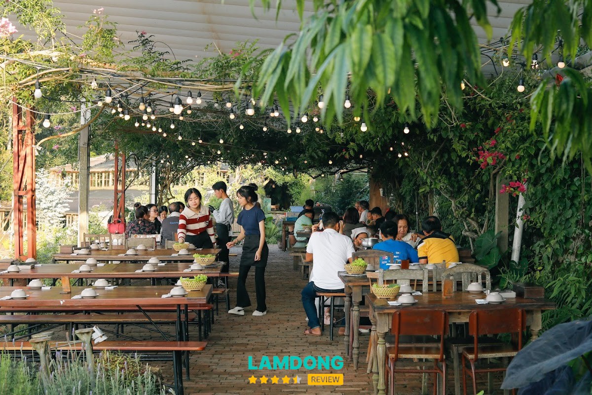 Nhà hàng Túi Mơ To Garden Restaurant – Hẻm 31 Sào Nam, Đà Lạt