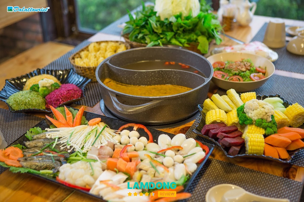 Léguda Buffet Rau Đà Lạt – lẩu rau view thành phố